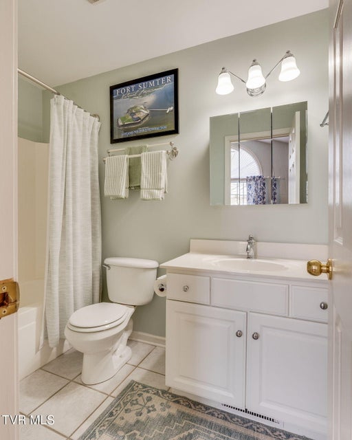 Photo #24: 20850b Meadowbrook Drive