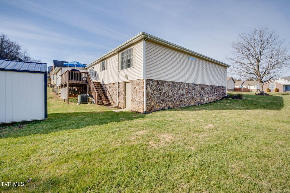 Photo #28: 20850b Meadowbrook Drive