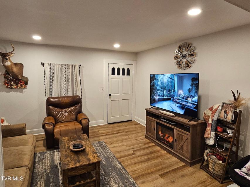 Photo #4: 4061 Highway 126 