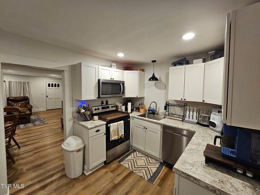 Photo #10: 4061 Highway 126 