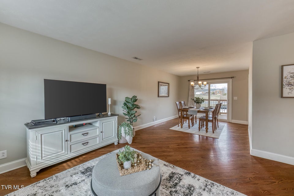 Photo #26: 110 Hazelwood Drive