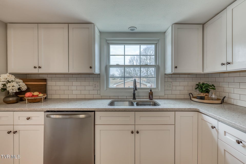 Photo #28: 110 Hazelwood Drive