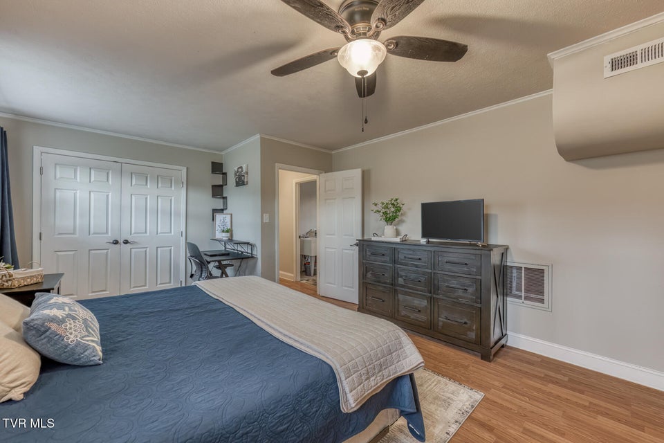 Photo #38: 110 Hazelwood Drive