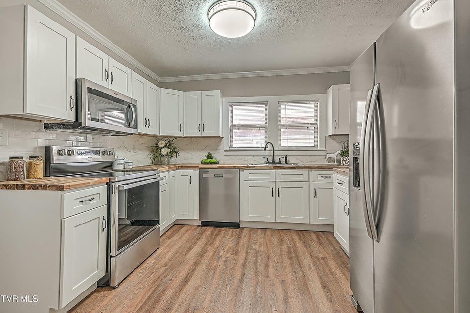 Photo #12: 2508 Overlook Road