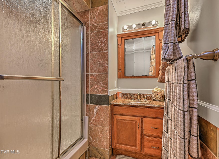 Photo #9: 125 Shirley Street