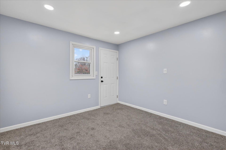 Photo #13: 127 Kinley Drive