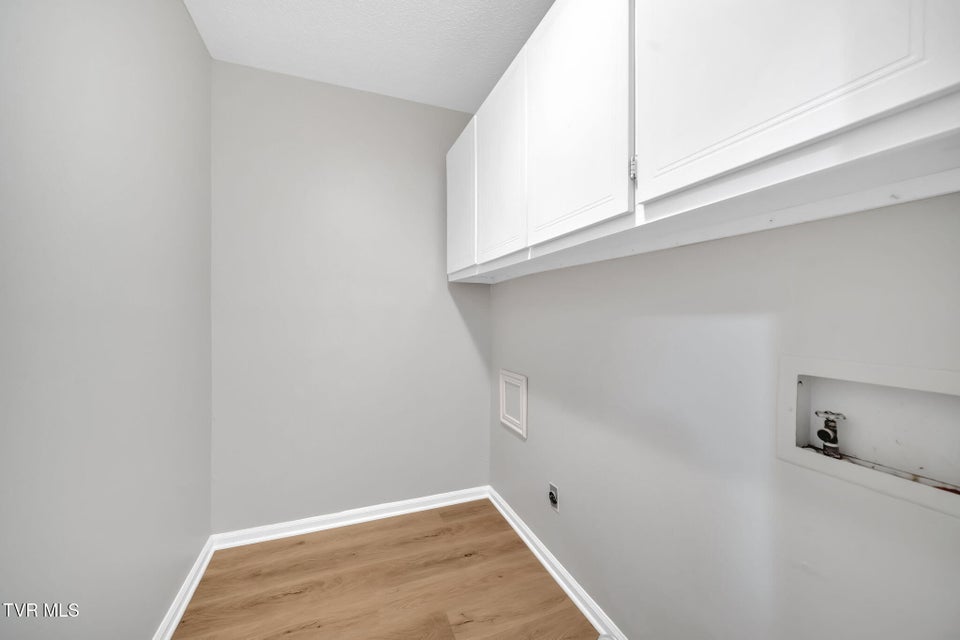 Photo #13: 1559 Colony Park Drive