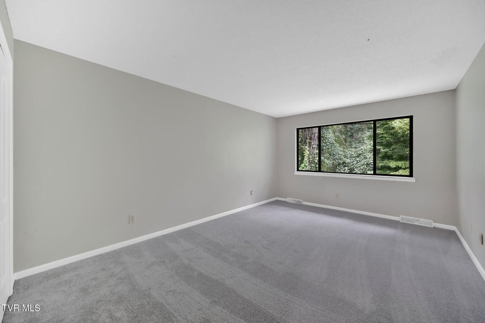 Photo #15: 1559 Colony Park Drive