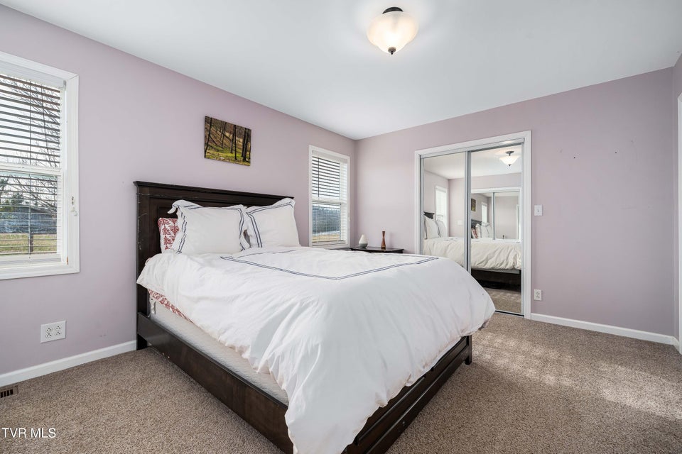 Photo #33: 120 Hicks Road