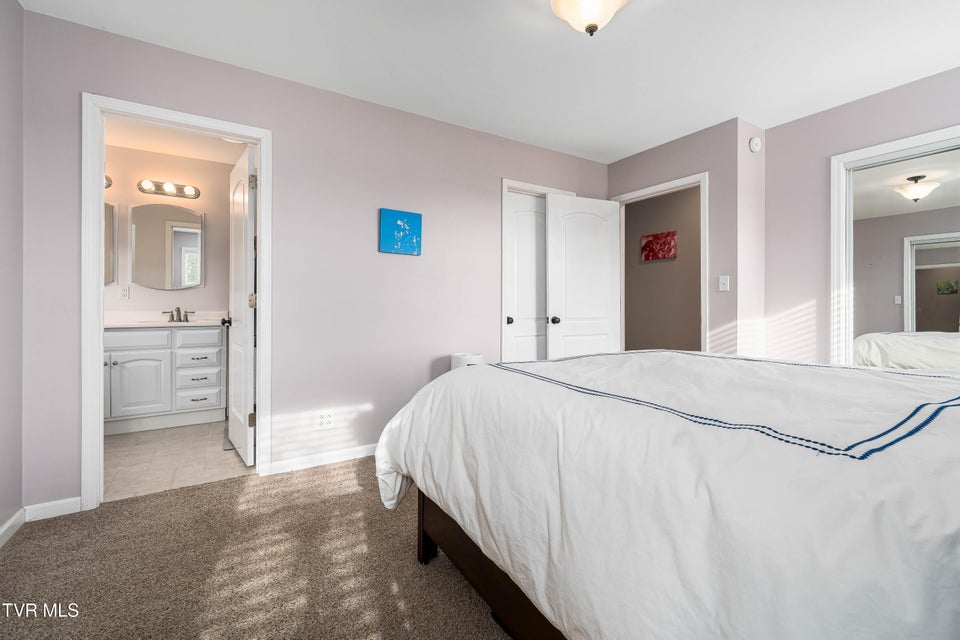 Photo #34: 120 Hicks Road