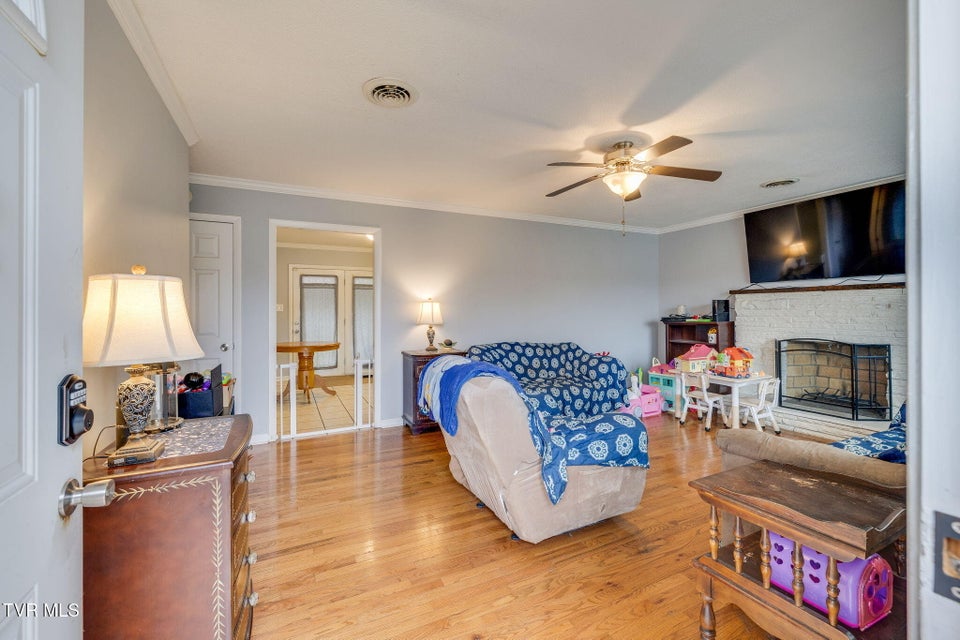 Photo #7: 237 Paramount Drive