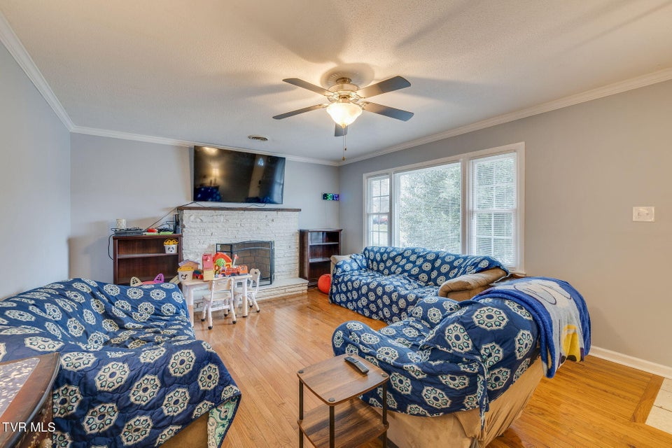 Photo #8: 237 Paramount Drive