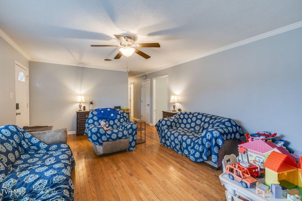 Photo #9: 237 Paramount Drive