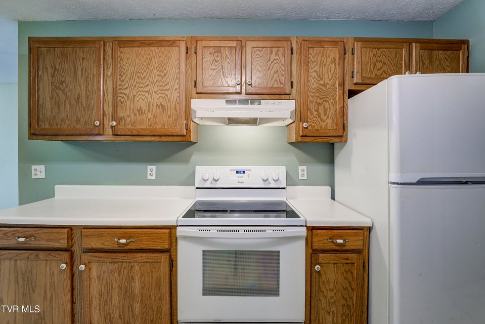 Photo #14: 168 Sycamore Drive