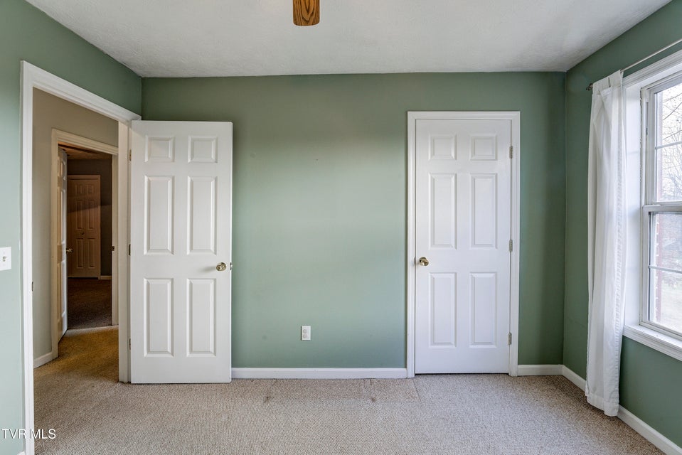 Photo #27: 168 Sycamore Drive