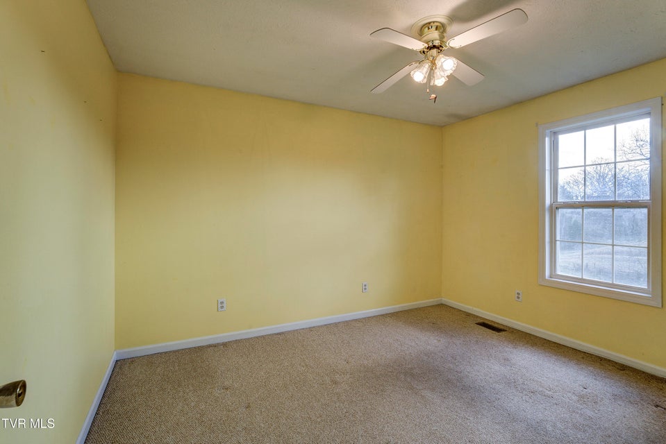 Photo #30: 168 Sycamore Drive