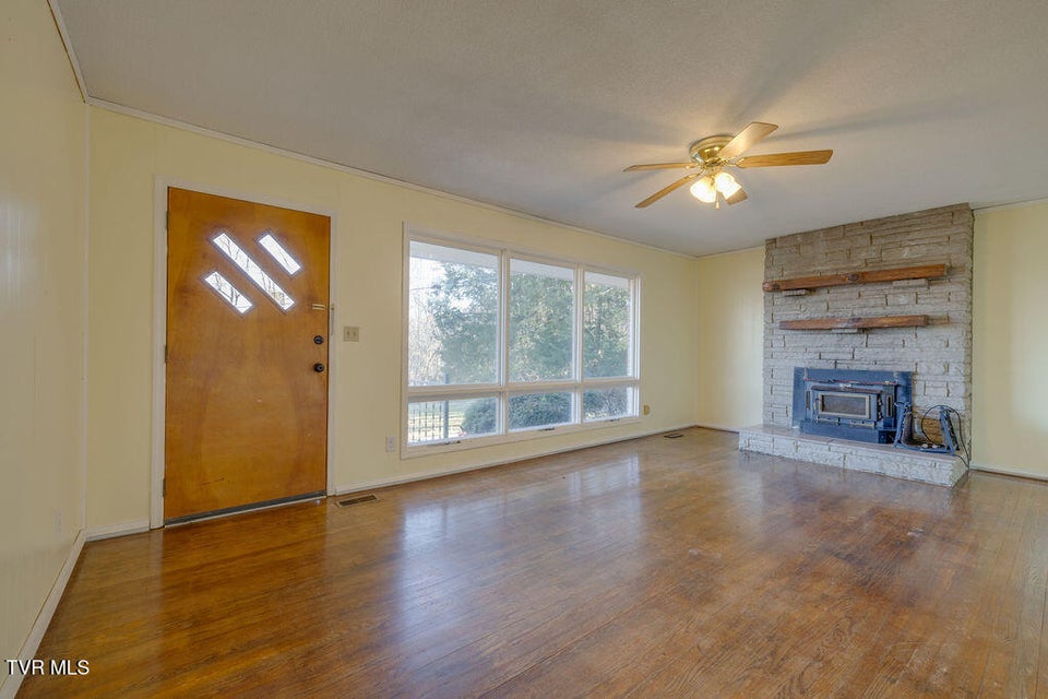 Photo #7: 113 Sunny Acres 