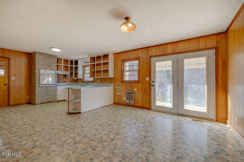 Photo #10: 113 Sunny Acres 