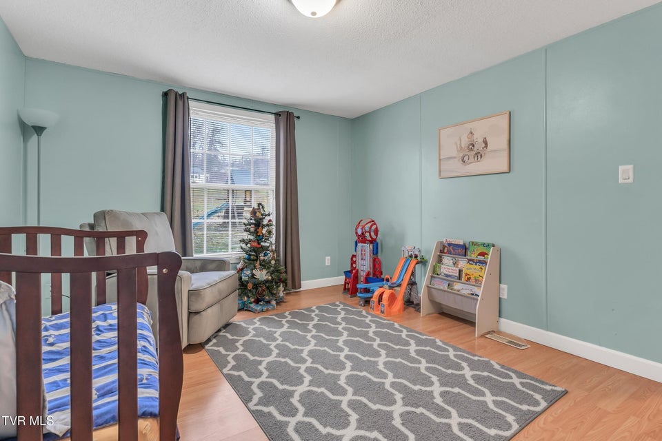 Photo #27: 309 Sammons Pvt Drive