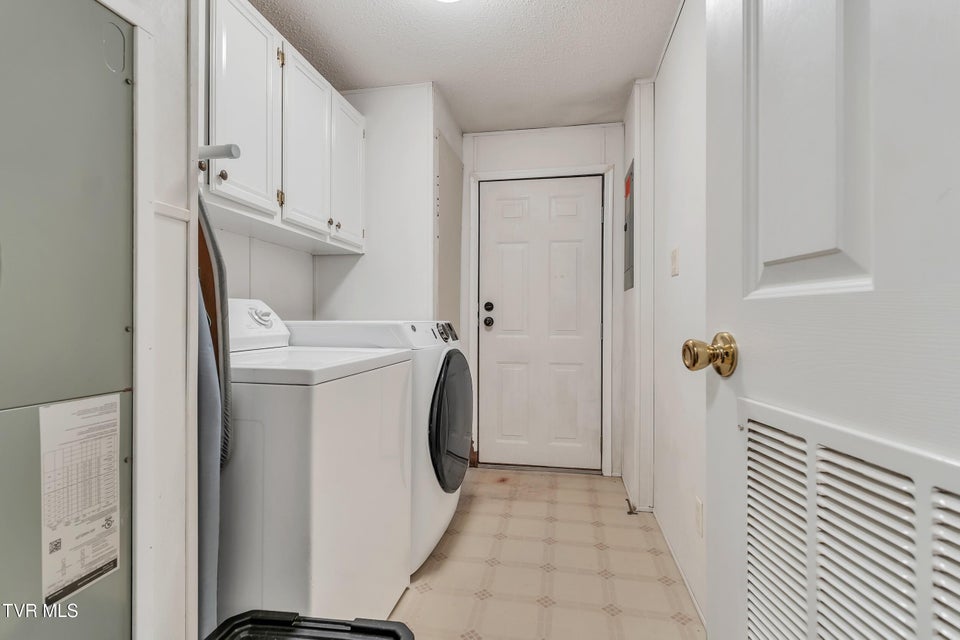 Photo #29: 309 Sammons Pvt Drive