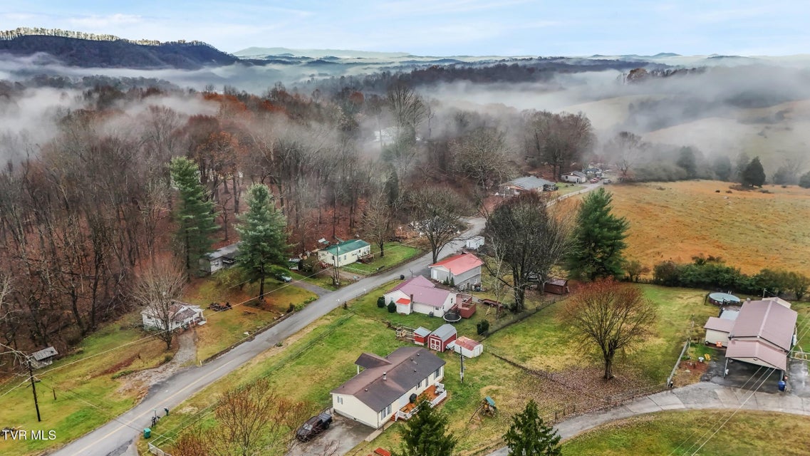 Photo #35: 309 Sammons Pvt Drive