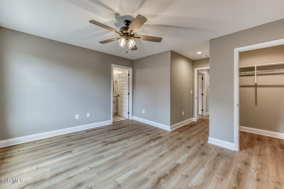 Photo #23: 207 Monroe Drive