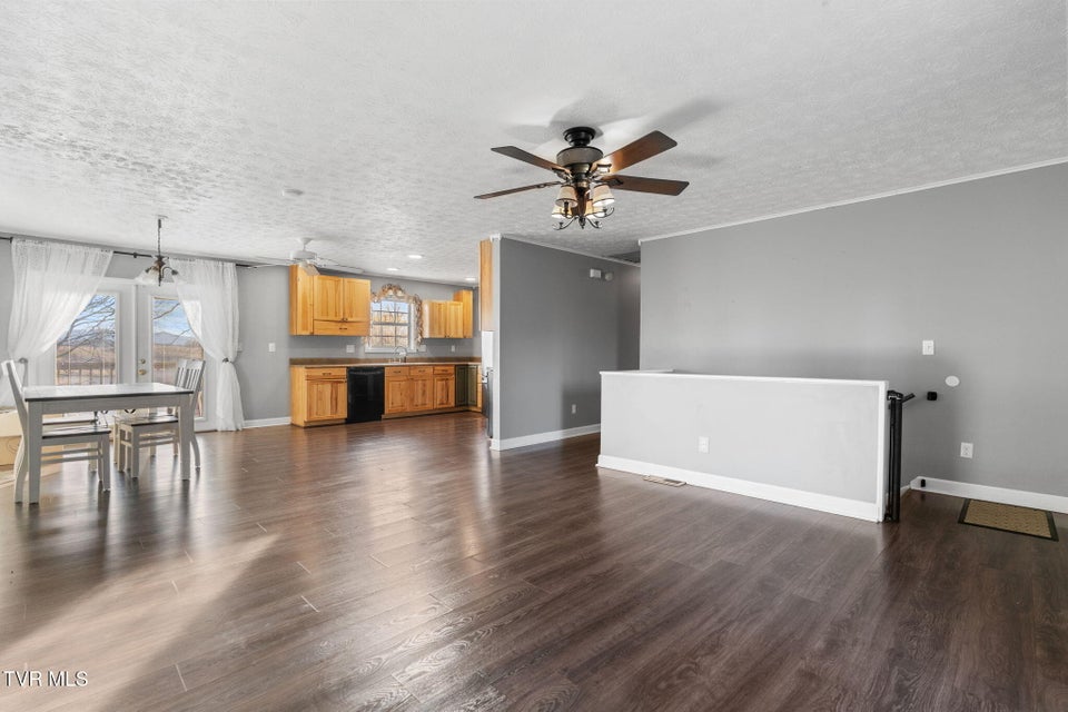 Photo #7: 255 Sioux Trail