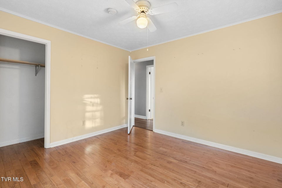 Photo #16: 255 Sioux Trail