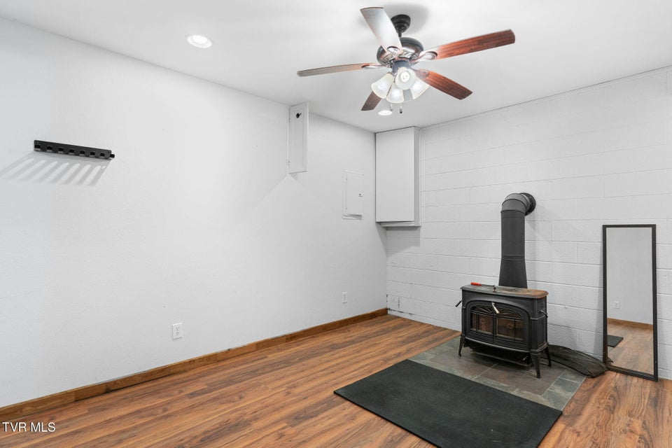 Photo #25: 255 Sioux Trail