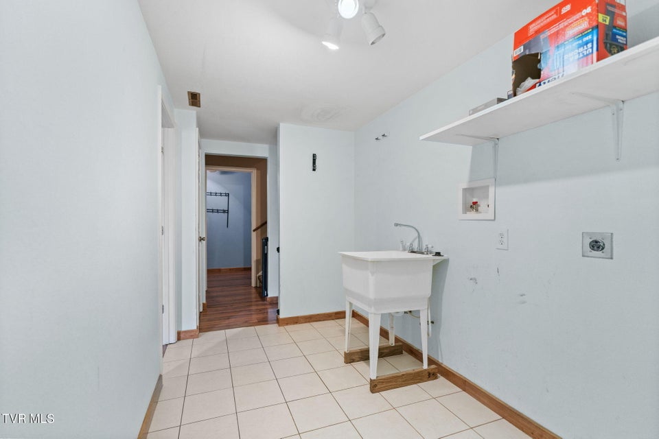 Photo #31: 255 Sioux Trail