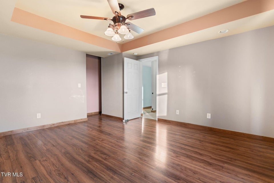 Photo #33: 255 Sioux Trail