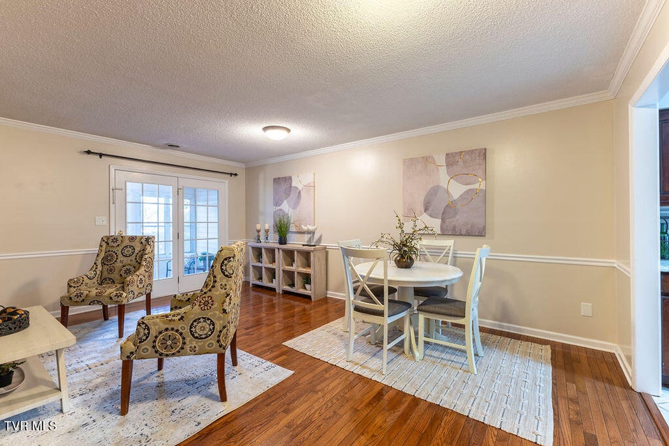 Photo #7: 400 Sunset Dr 