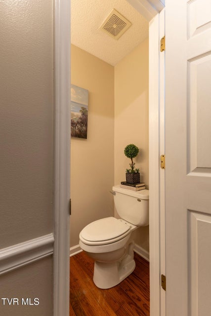 Photo #18: 400 Sunset Dr 