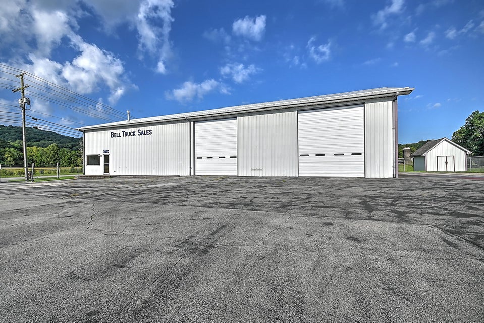 Photo #38: 3930 Stone Drive