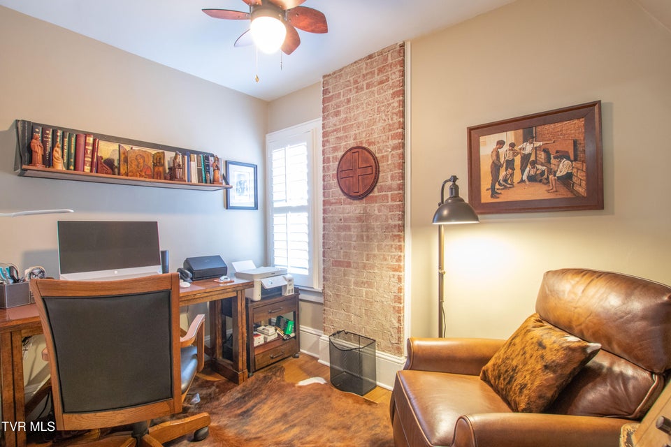 Photo #21: 224 Mason Place