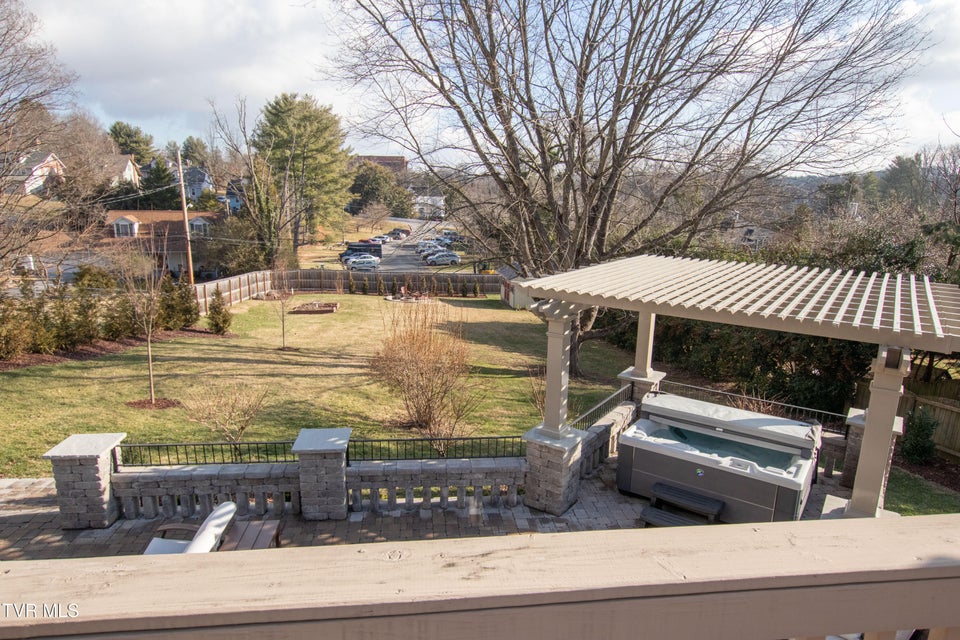 Photo #26: 224 Mason Place