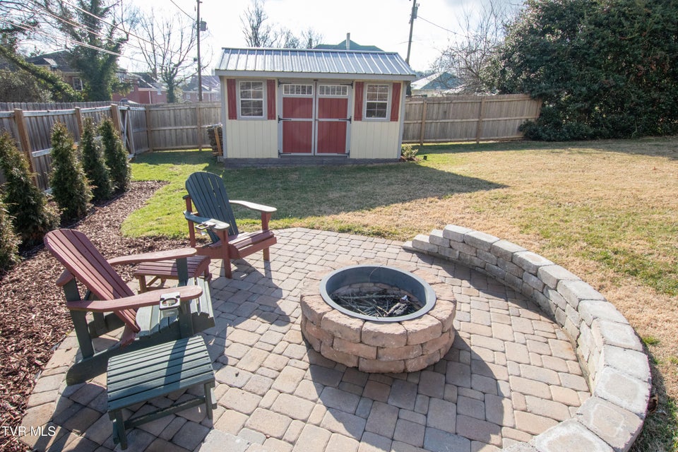 Photo #33: 224 Mason Place