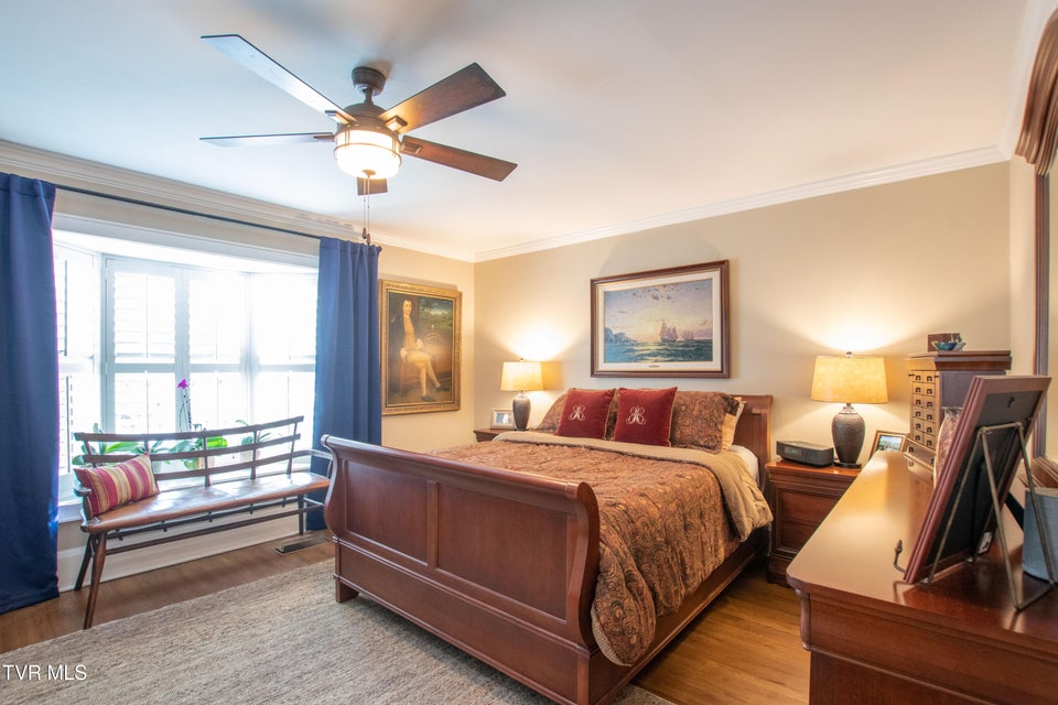 Photo #14: 224 Mason Place