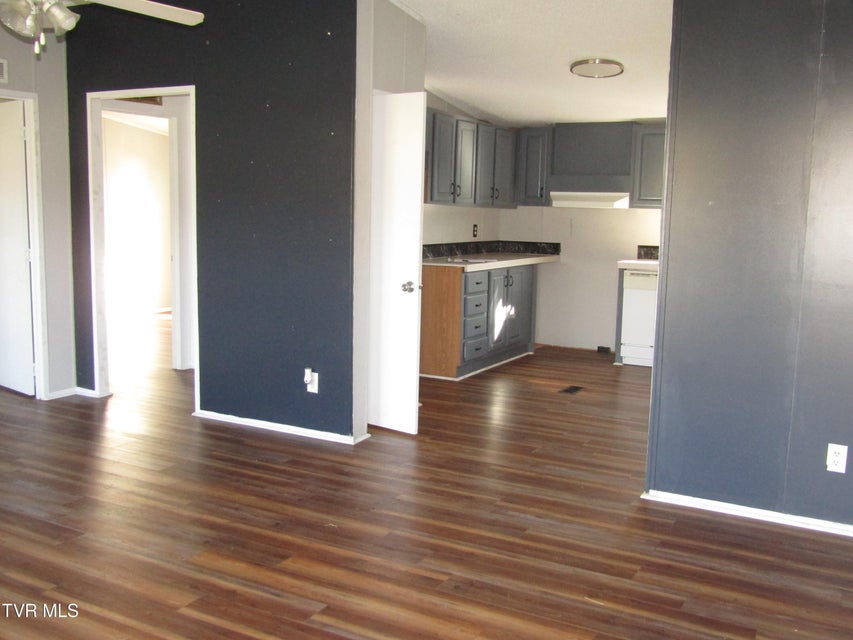 Photo #5: 1000 Hwy 66 