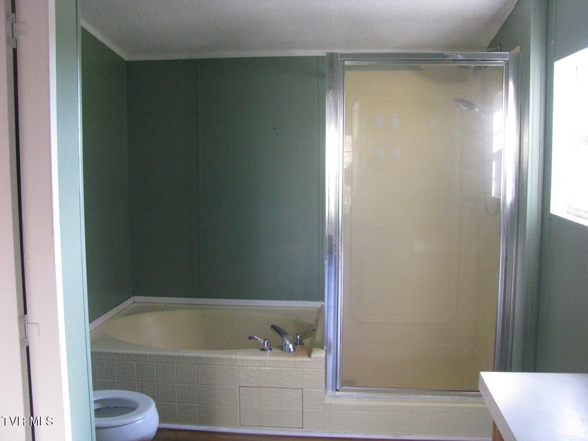 Photo #15: 1000 Hwy 66 