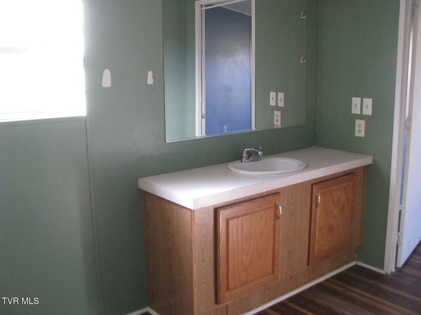 Photo #16: 1000 Hwy 66 