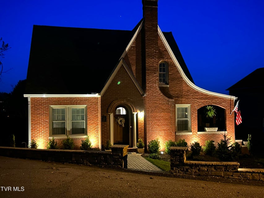 Photo #39: 224 Mason Place