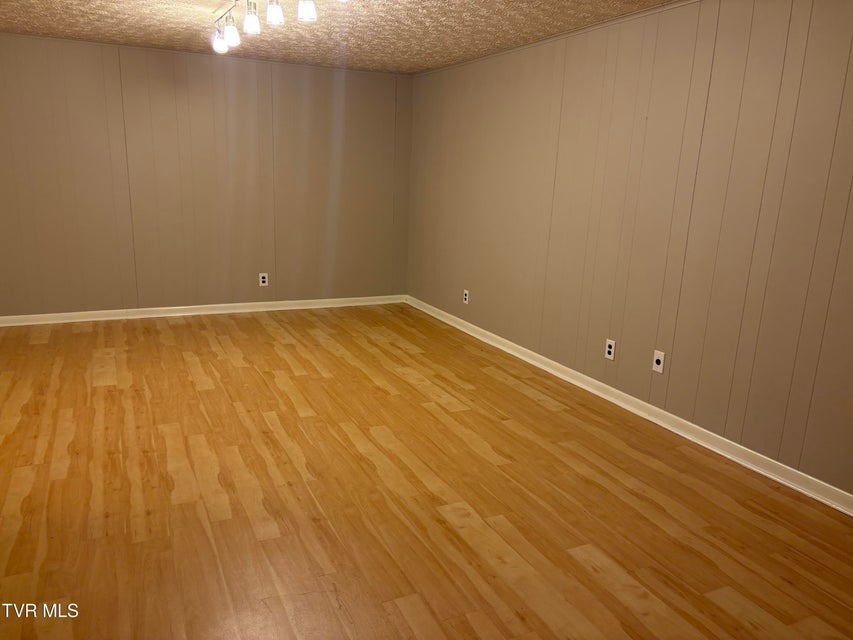 Photo #33: 4120 Lindenwood Drive