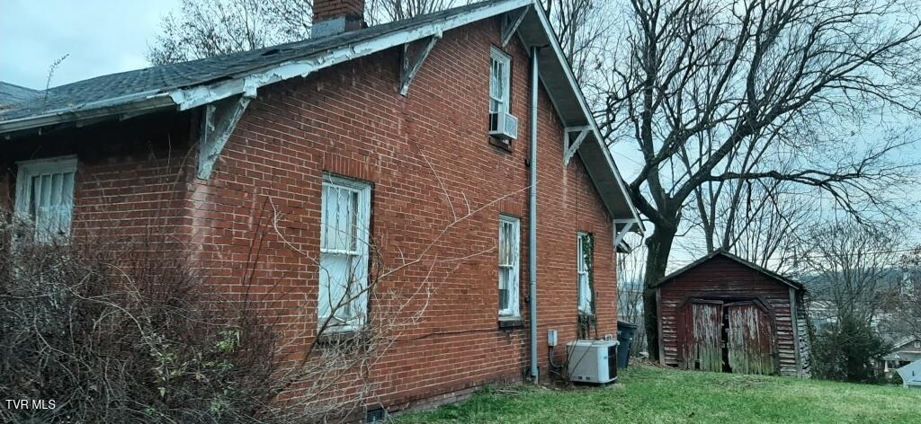 Photo #30: 141 Sevier Avenue