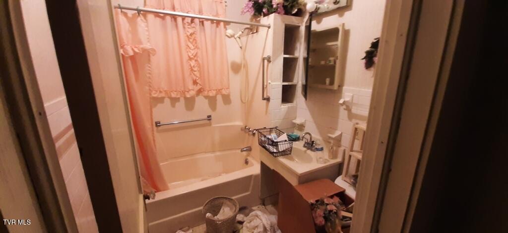 Photo #42: 141 Sevier Avenue