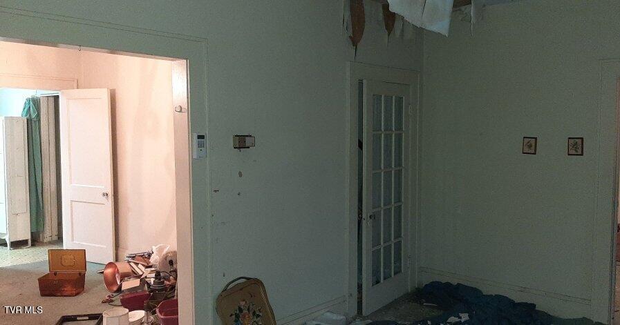 Photo #47: 141 Sevier Avenue