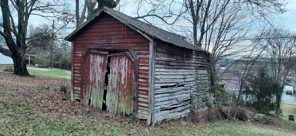 Photo #48: 141 Sevier Avenue