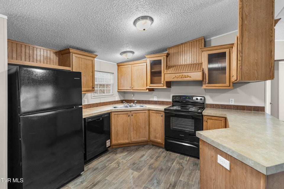 Photo #11: 323 Oak Grove Lane