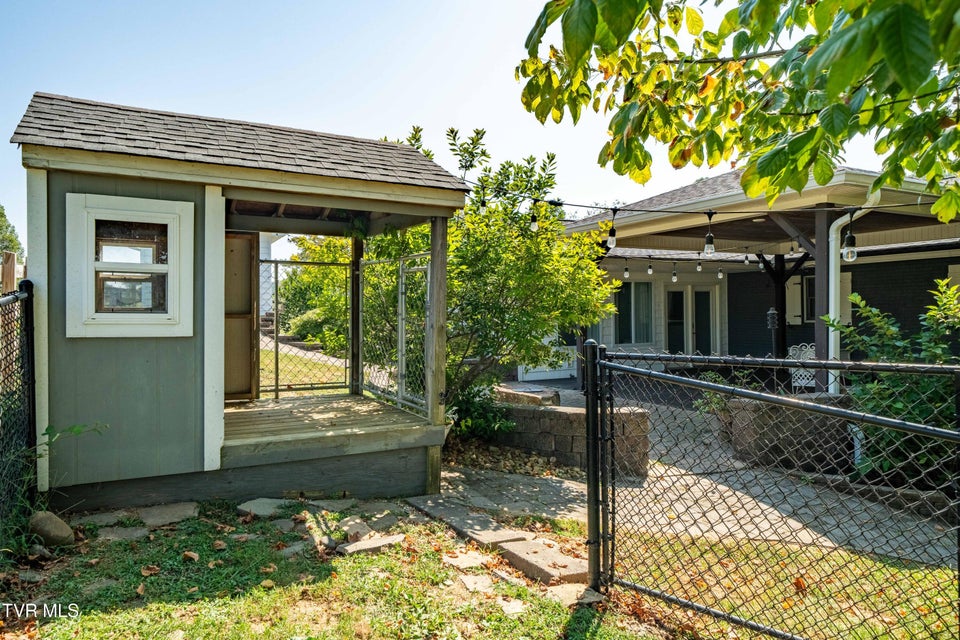 Photo #29: 3220 Knob Creek Road