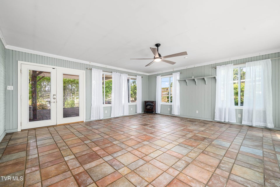 Photo #51: 3220 Knob Creek Road